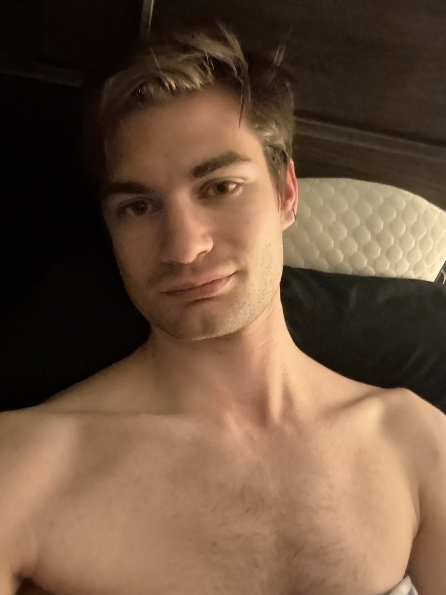 Size_Rae tweet media