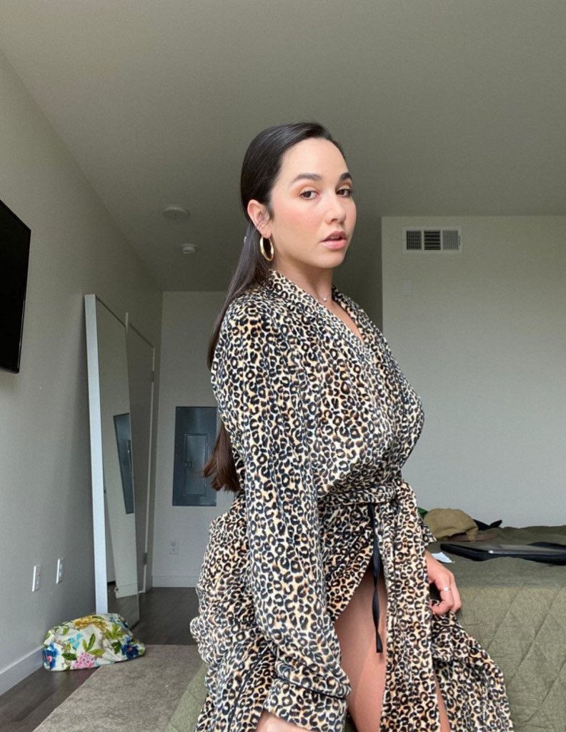 Karleegrey0009's tweet photo. Sunday ☀️ https://t.co/zi2UN2TUOs