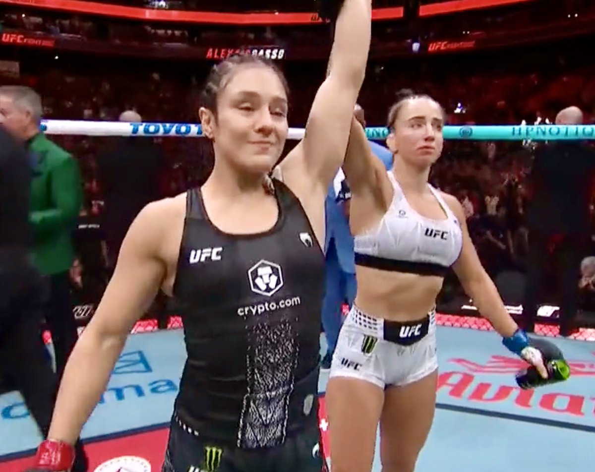 The People's MMA 🦈 tweet media