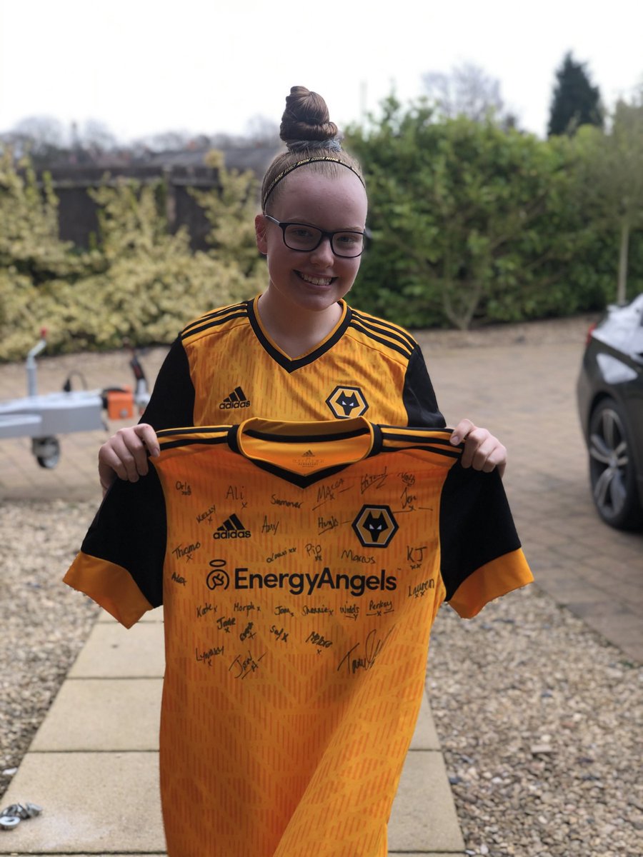 Jess Deakin tweet media