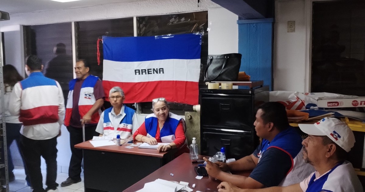 LPGPolitica's tweet photo. Partido ARENA realiza este día su elección interna para elegir al Consejo Ejecutivo Nacional (COENA) que dirigirá al partido en el periodo 2026-2029. https://t.co/pJT9nU3yyp