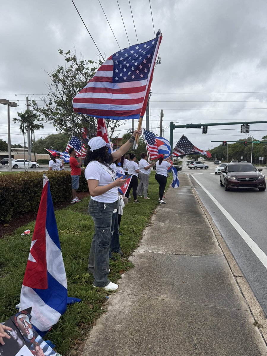AlisAnticomu's tweet photo. 🇨🇺🇨🇺🇨🇺West Palm Beach https://t.co/FsJ0UEaSVY