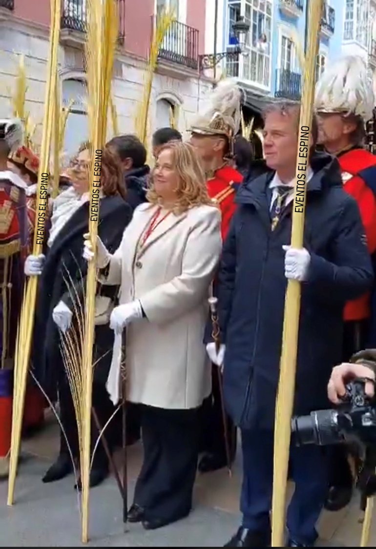 Ignacio Fdez. de Mata tweet media