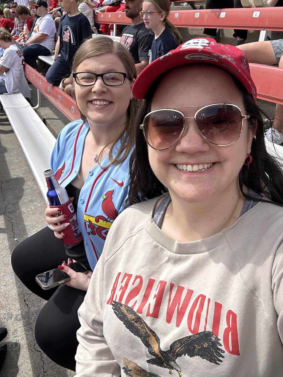 emilyann1031's tweet photo. We are out here! #STLCards #OpeningWeekend #BaseballIsBack
@MadSeves0806 https://t.co/OroqqRr0LS