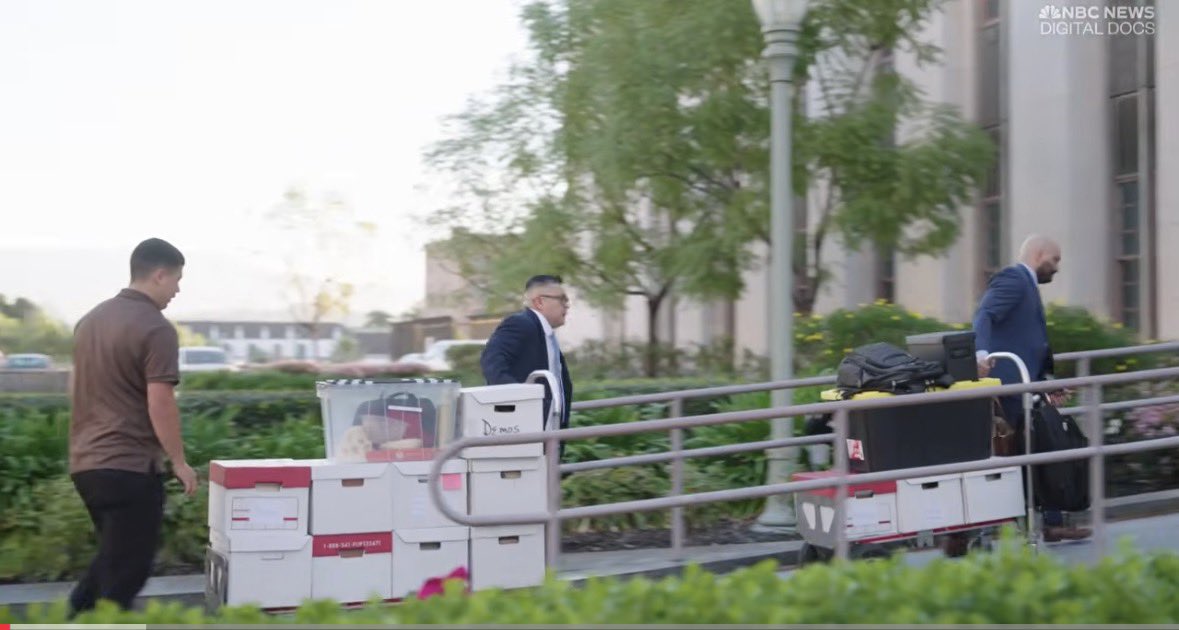 Trump Garbage tweet media