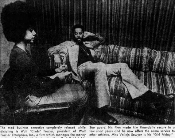 YvanMontgury's tweet image. “I've seen guys who say I shouldn't own a Rolls-Royce. I don't do it to flaunt it. It's just that I never could have it before and now I can afford it. I don't abuse the privilege of being Walt Frazier.” 

The man of the people whom everyone admires #NewYorkForever

Happy 81st