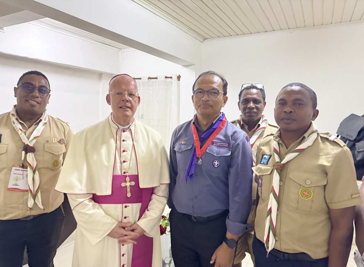 𝐅𝐫𝐚𝐧𝐜𝐤 𝐑𝐀𝐌𝐀𝐍𝐀𝐑𝐈𝐕𝐎 𝐉𝐫 tweet media