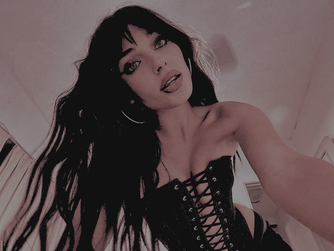 ᅟ ᅟ𝒿𝗈𝗒𝖼𝖾. tweet media