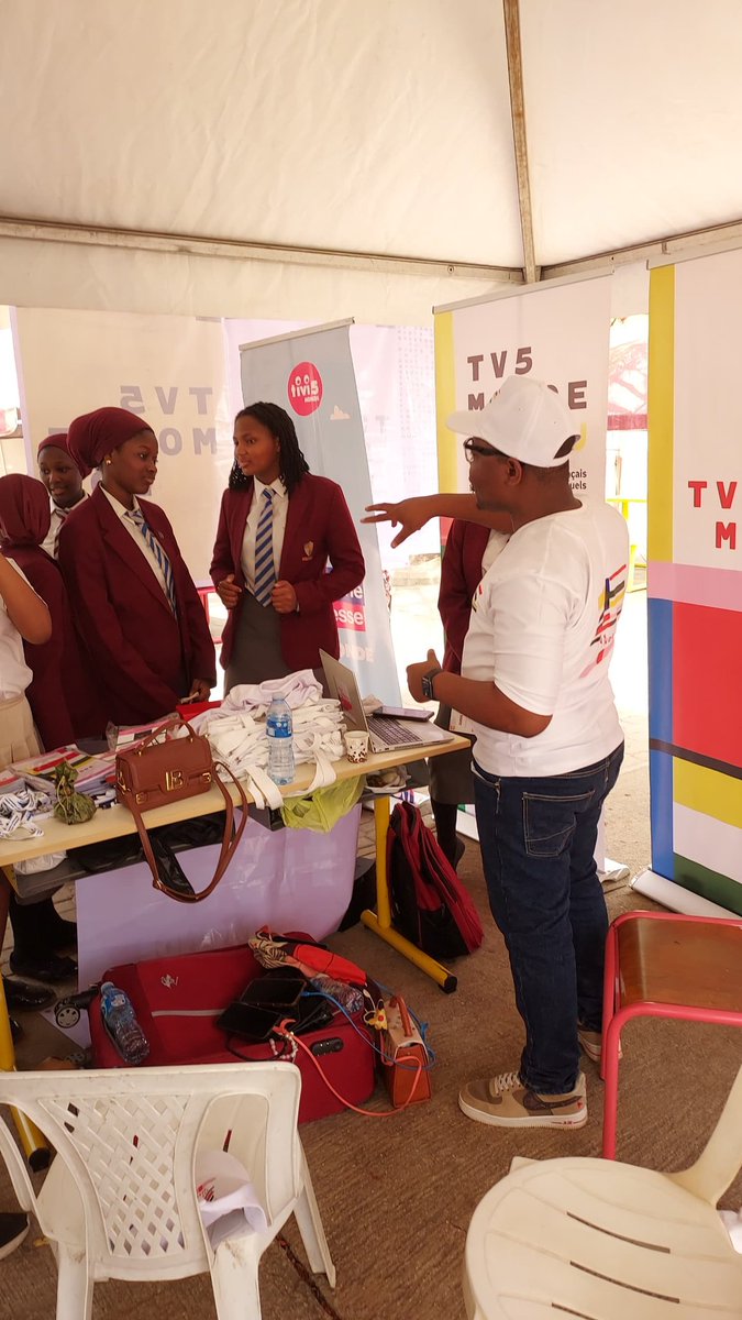 Mtv5lagos's tweet photo. Thanks to visit TV5MONDE STAND to discover @TV5MONDE and explore francophone culture during francophonie Fair in Abuja. Long lives to francophonie and tv5monde @FranceInNigeria ,@MagLosange @LASUOfficial ,@EUinNigeria ,@fmydNG ,@NTANewsNow ,@InstitutFrNga ,@CampusFranceNg, https://t.co/4d525XTdoC