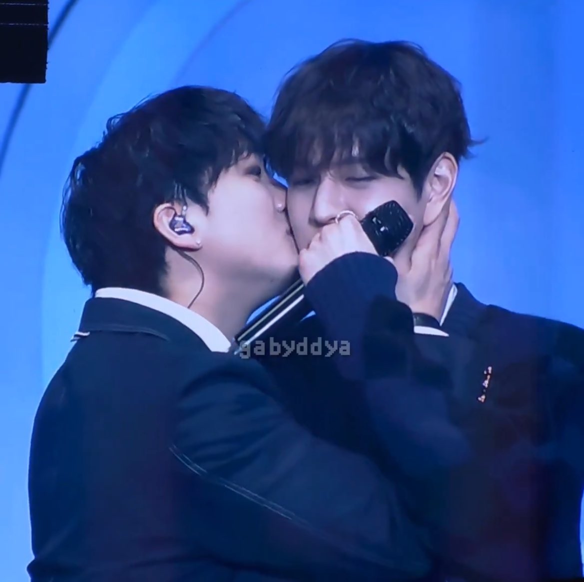 pixi .☘︎ ݁˖ tweet media