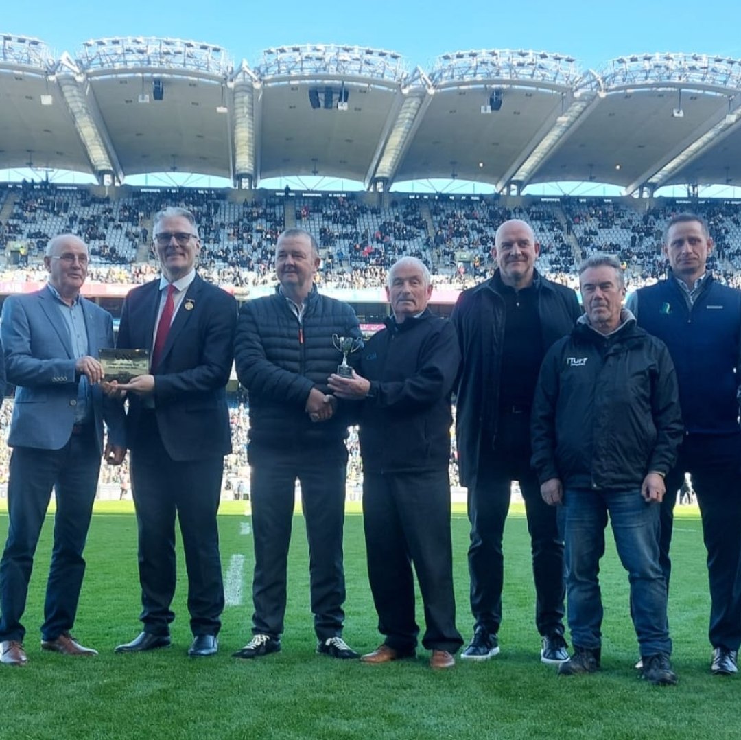 Tony White tweet media