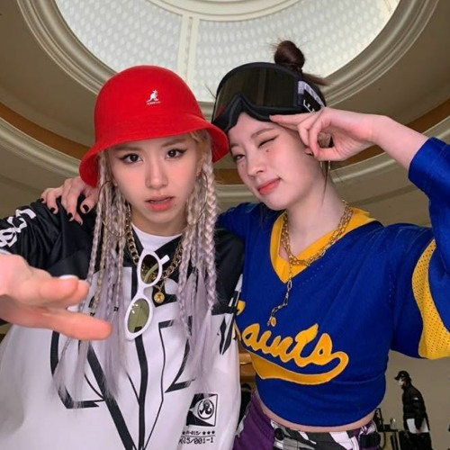 ⃟⃟⃟ tweet media