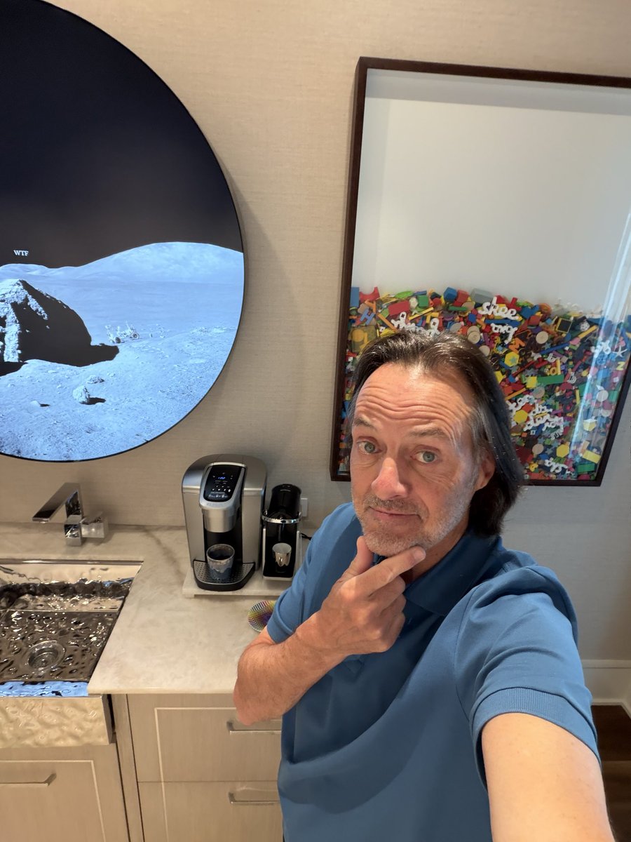 John Legere tweet media