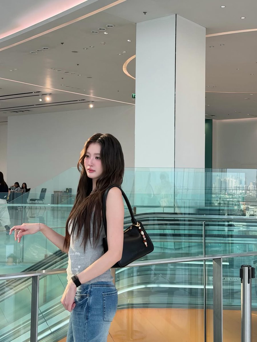 ViewMim Brasil 🇧🇷 #GirlRulesSeries tweet media