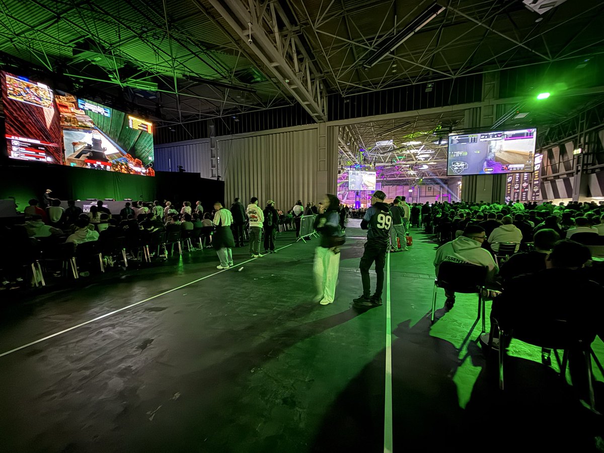 Daniel Tsay tweet media