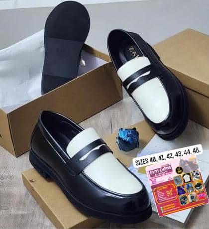 De_web3guru's tweet photo. Available in all size
Fully boxed 
Nationwide delivery 🚚🛍️🏷️
08039894685
09049850868
#viral #fypシ゚viral #capcut #trending #fypシ゚ 
@vdmempire @Vincemainia @TygaEazi @onlybetsensei @realbitcoinlord @official_Gegeh https://t.co/5VM1Ef70SK