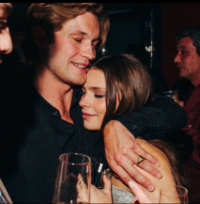 sharon 🧚 tweet media