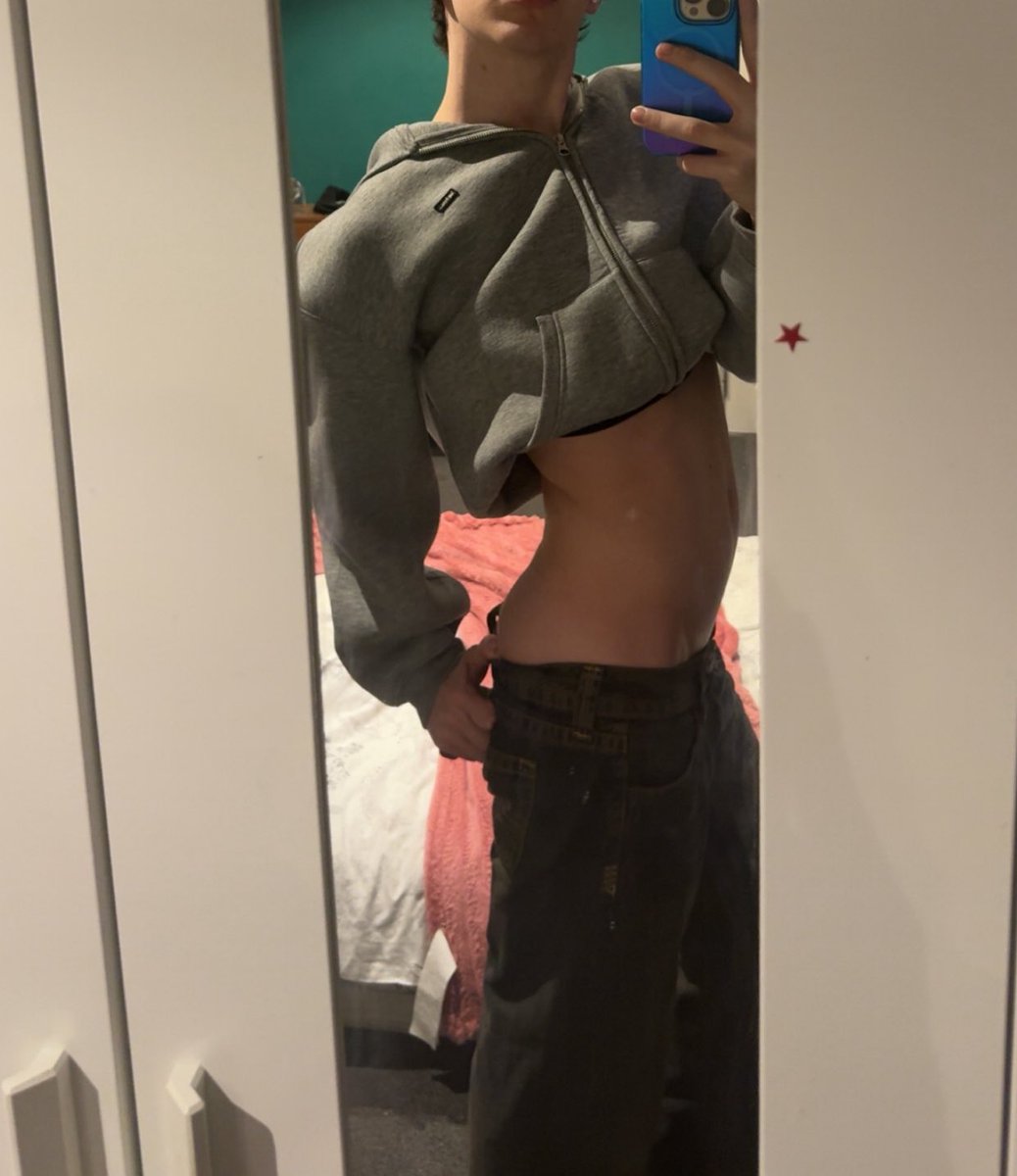 Kaydenwhorides tweet media