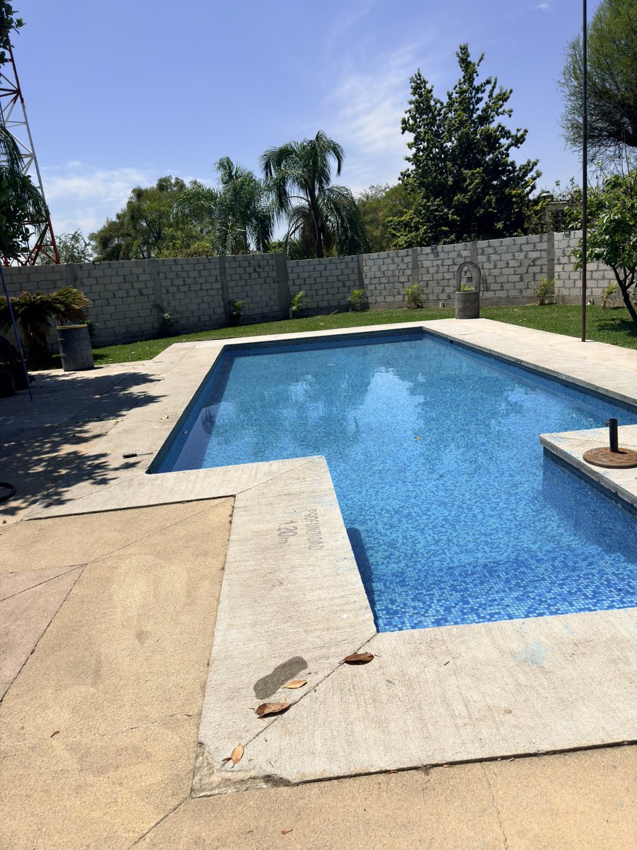 HOTEL Y MOTEL BURGOS tweet media