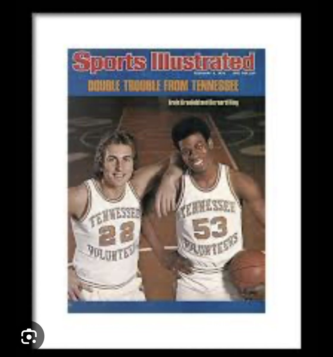 happyhal51's tweet photo. Ernie and Bernie  Go Big Orange 🍊 https://t.co/bwnsn9x7Jy