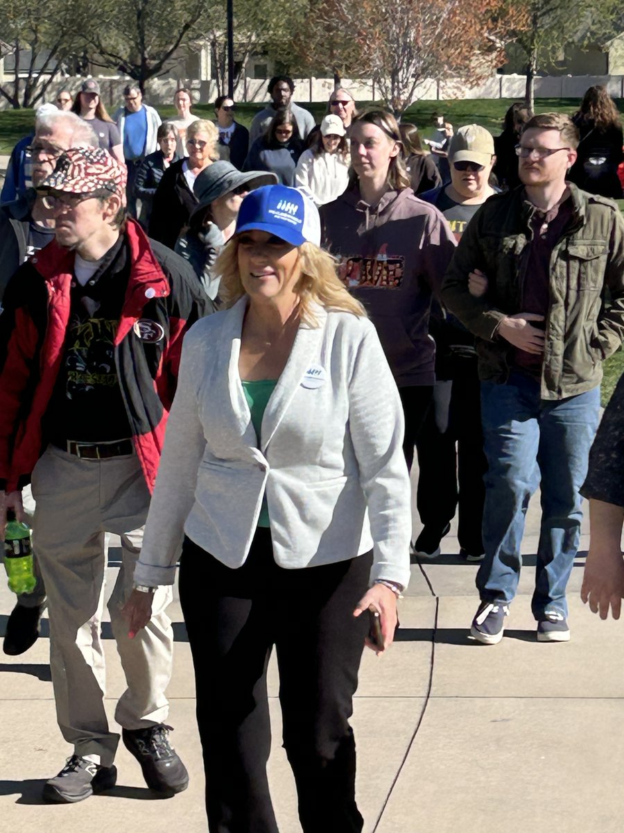 BoiseMOW's tweet photo. A huge thanks to everyone who came out to Kleiner Park to #MarchForMeals yesterday! 522 "marchers" helped us raise over $2,600 thanks to sponsor @_HZCU! Wow!! We're so grateful for everyone's time and support for Meals on Wheels Metro Boise! https://t.co/pj4jjf0l8V