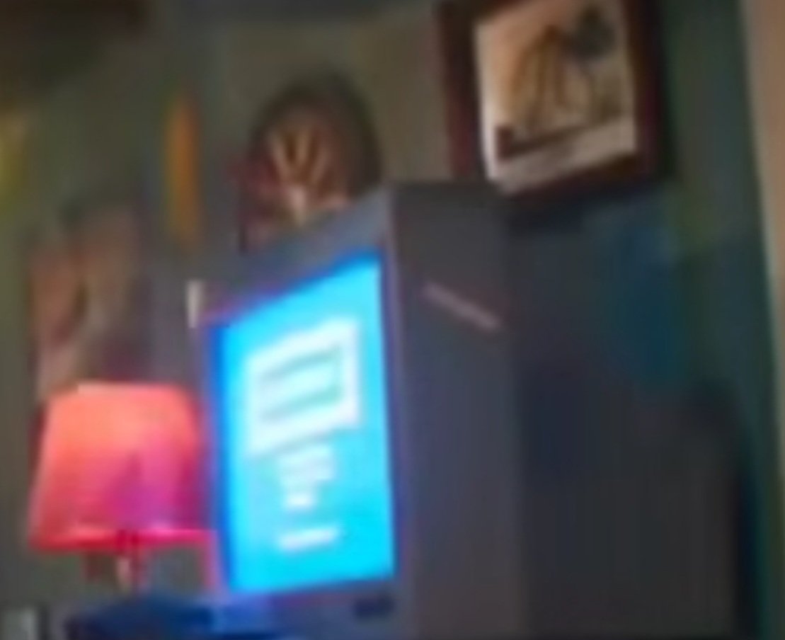 SAOLover2022's tweet photo. @SomeKirbyFan Already been retconned no arwing in a tv spot https://t.co/nhzFD0gVgH