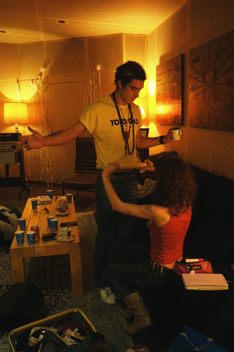 Ultraligera tweet media