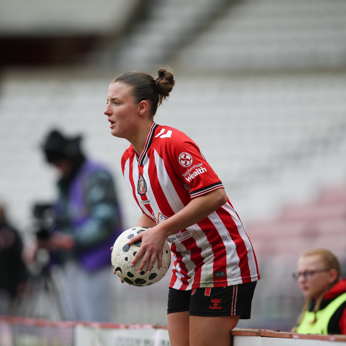 SAFCWomen's tweet photo. A debut to remember 🤩

Superb performance, Chloe! 👏 https://t.co/W5NiDu4RsK