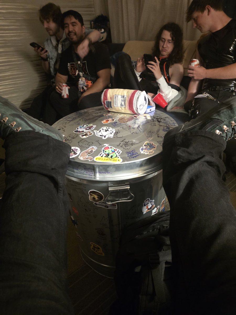 RacksTheRaccoon🔜TFF tweet media