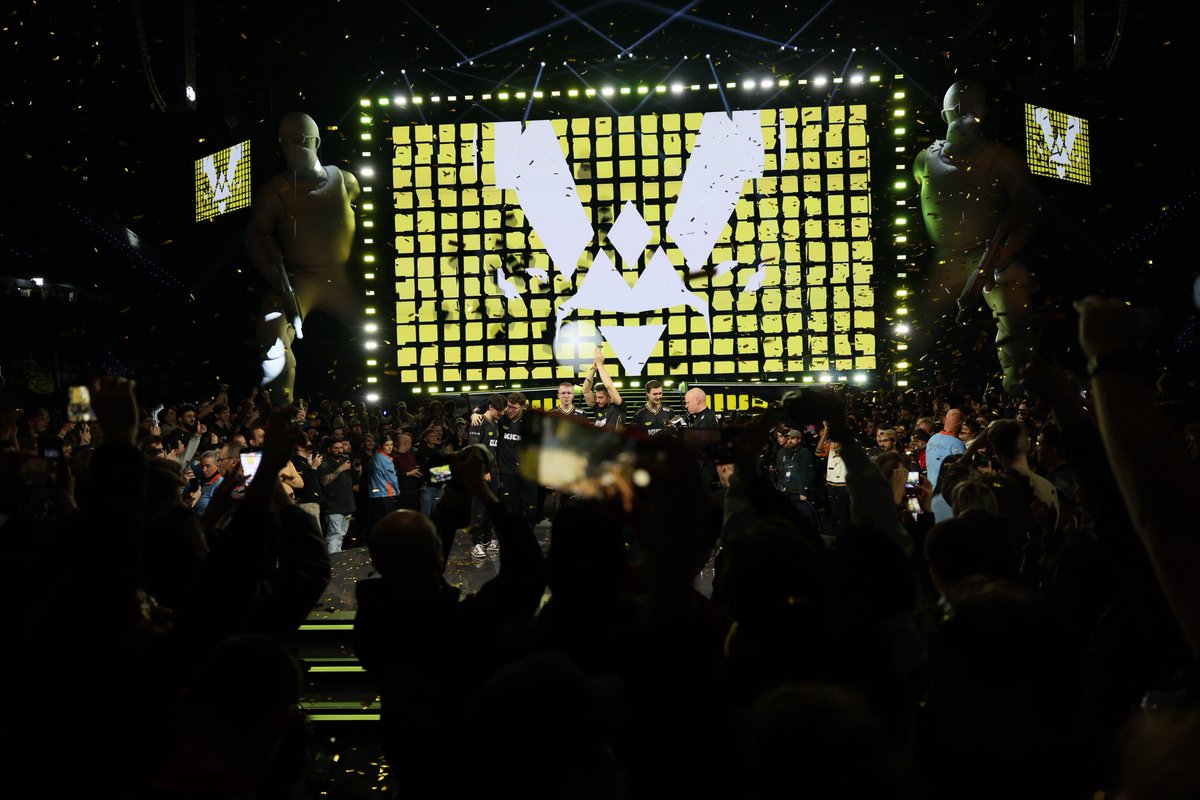 Blacklyte tweet media