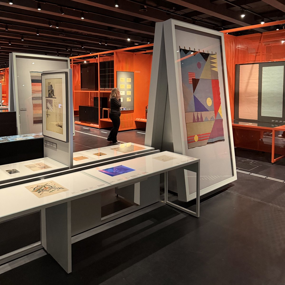 BauhausMovement's tweet photo. Exploring the #design principles and ideas of the #Bauhaus. https://t.co/uwUymffajo
