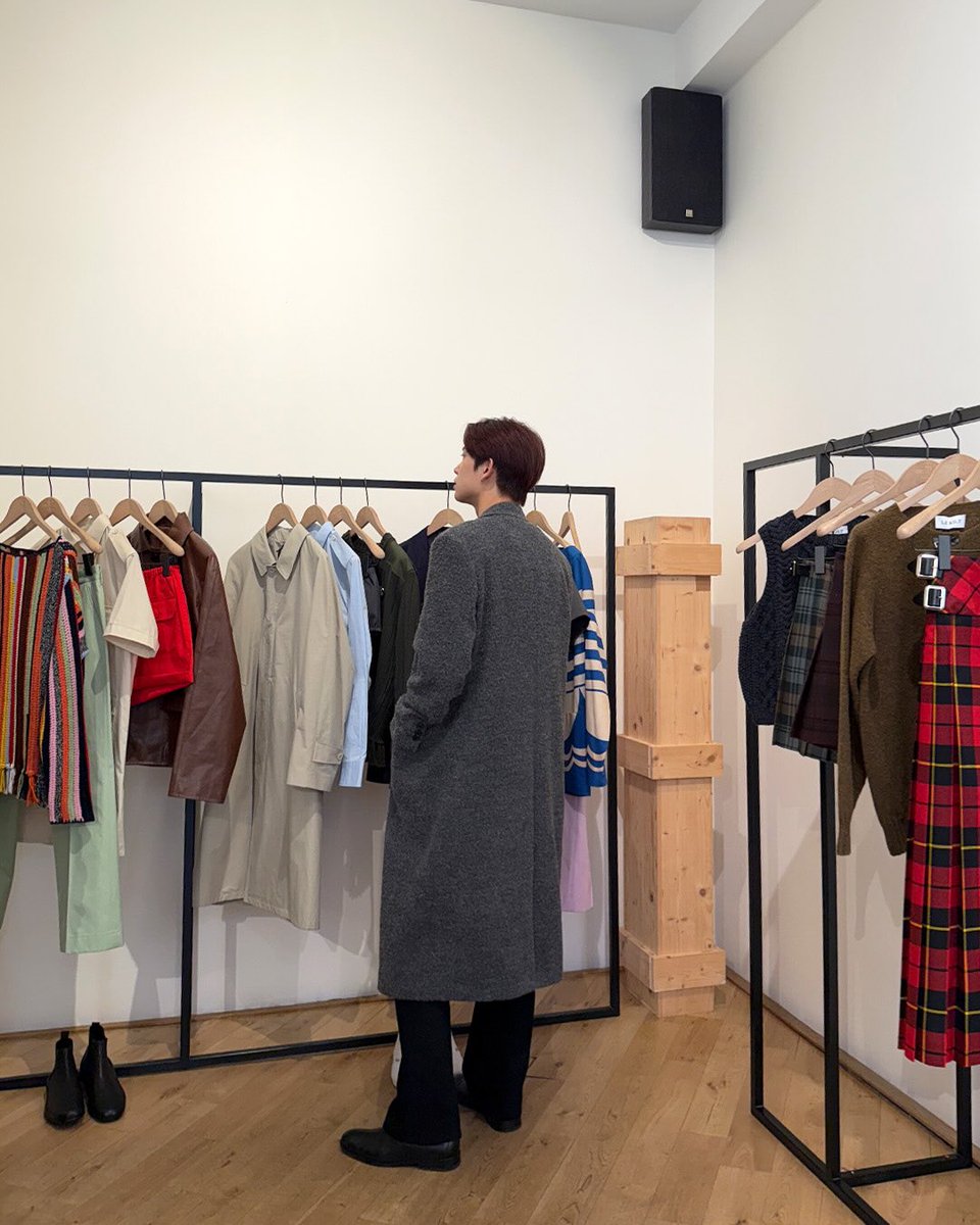 geonwoo. tweet media