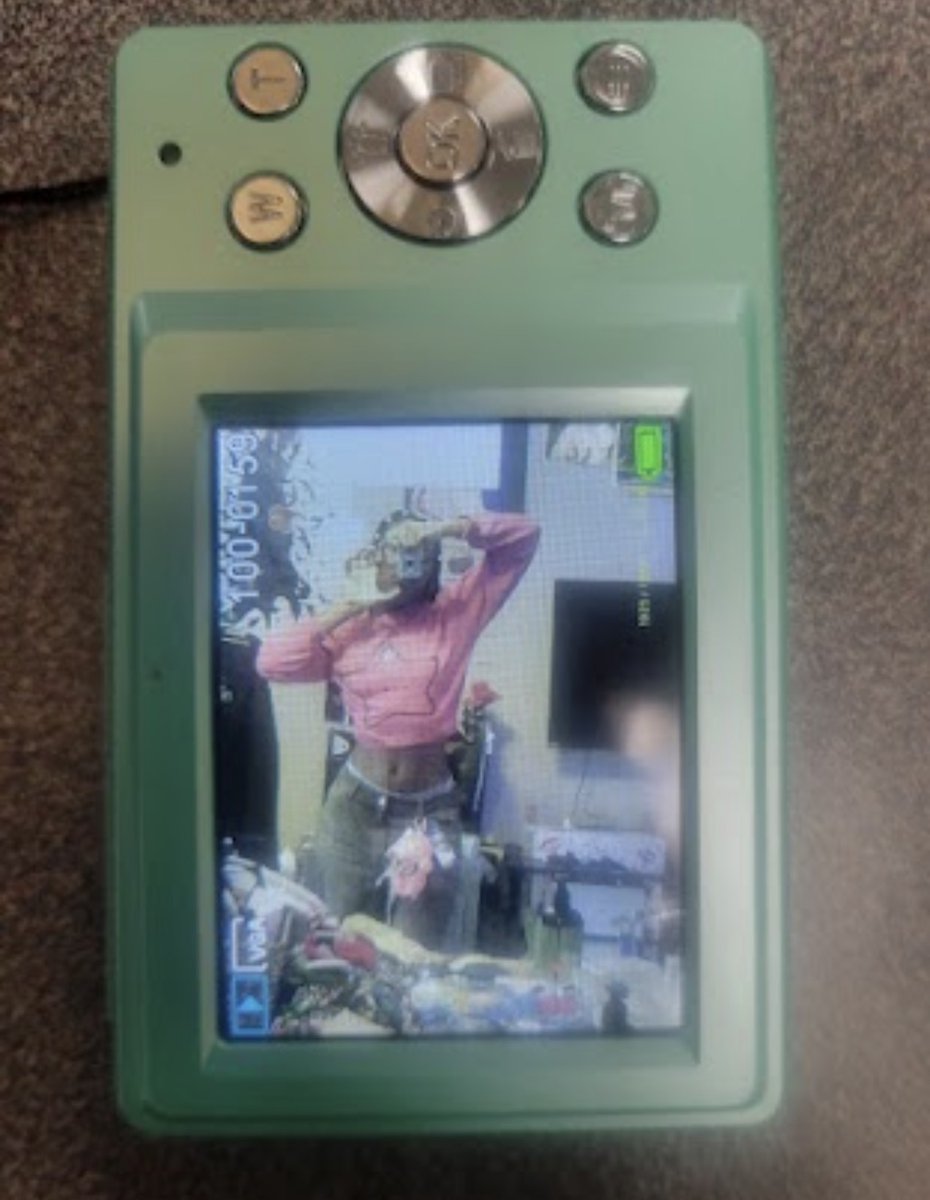 FingerMaster_9000⁷ tweet media