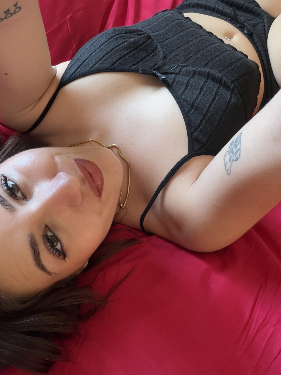 Maeva🌶️ tweet media