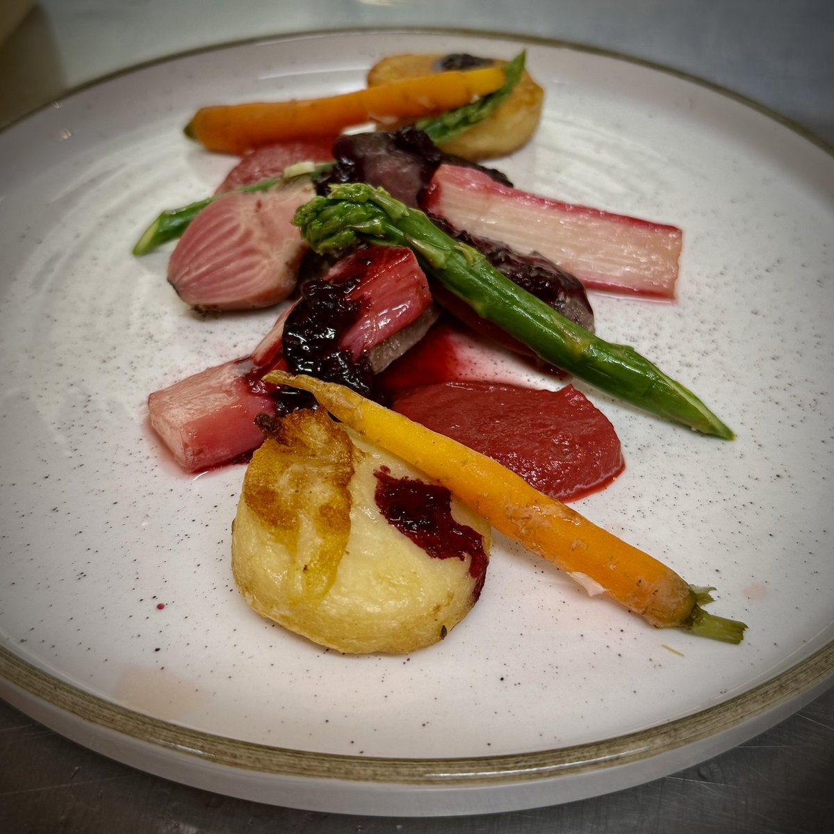 Char_Caz's tweet image. Pigeon anyone? #chef #cheflife