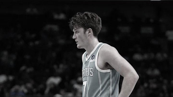 Kon4ROTY 🐝 tweet media