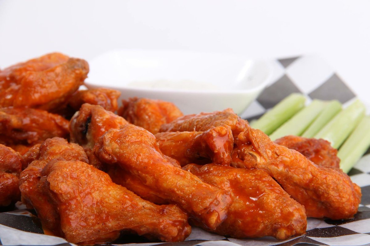 Cold weather calls for hot wings 🔥🍗
The temps may have dropped, but our chicken wings will keep you warm!

We’re open and ready to serve until 8:30 PM tonight — come cozy up with us!