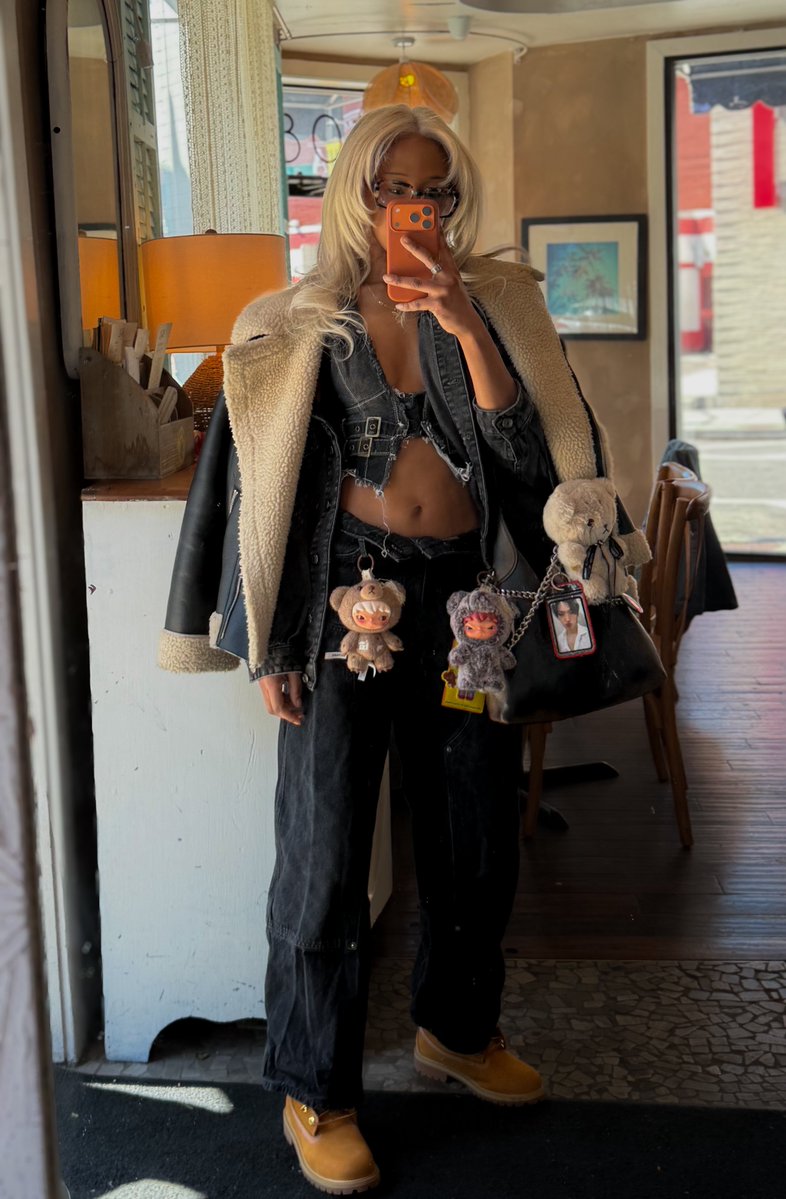 Skyy (ᓀ‸ᓂ ) ☽̶☾ | Bald Doie’s Wife :( | tweet media