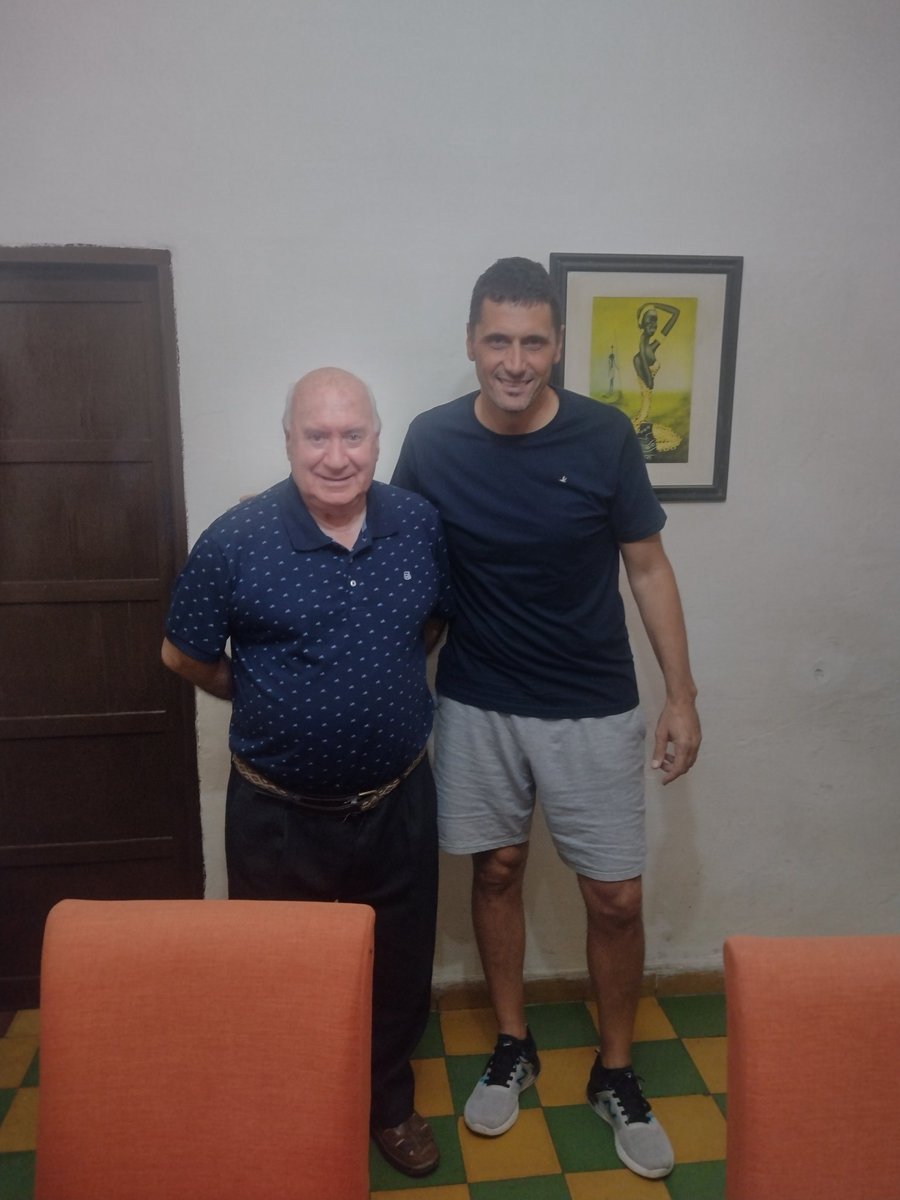 Gaston Demoro tweet media