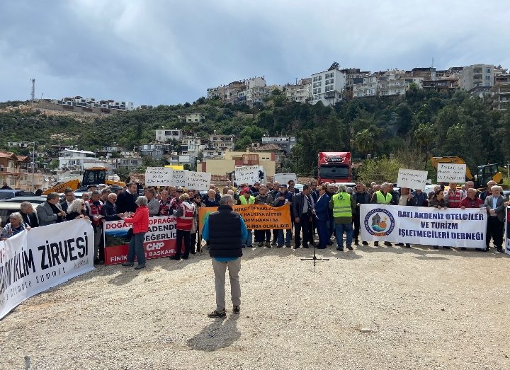 Antalya yerel meclisi olarak Finike Boldağ’da taş ocağı projesine karşı basın açıklamasına destek verdik.