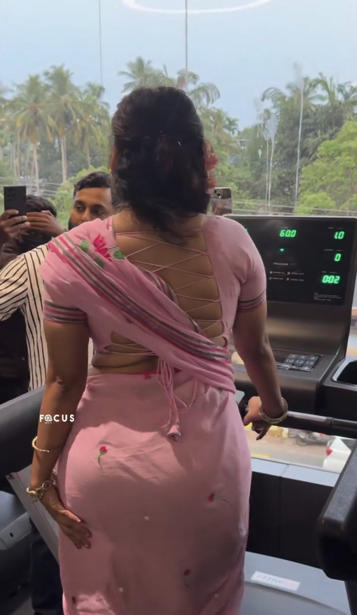 R_A_FC's tweet photo. Mallu hottie 🍑
Anna Rajan 
#malluactress https://t.co/ljdNXTijGw