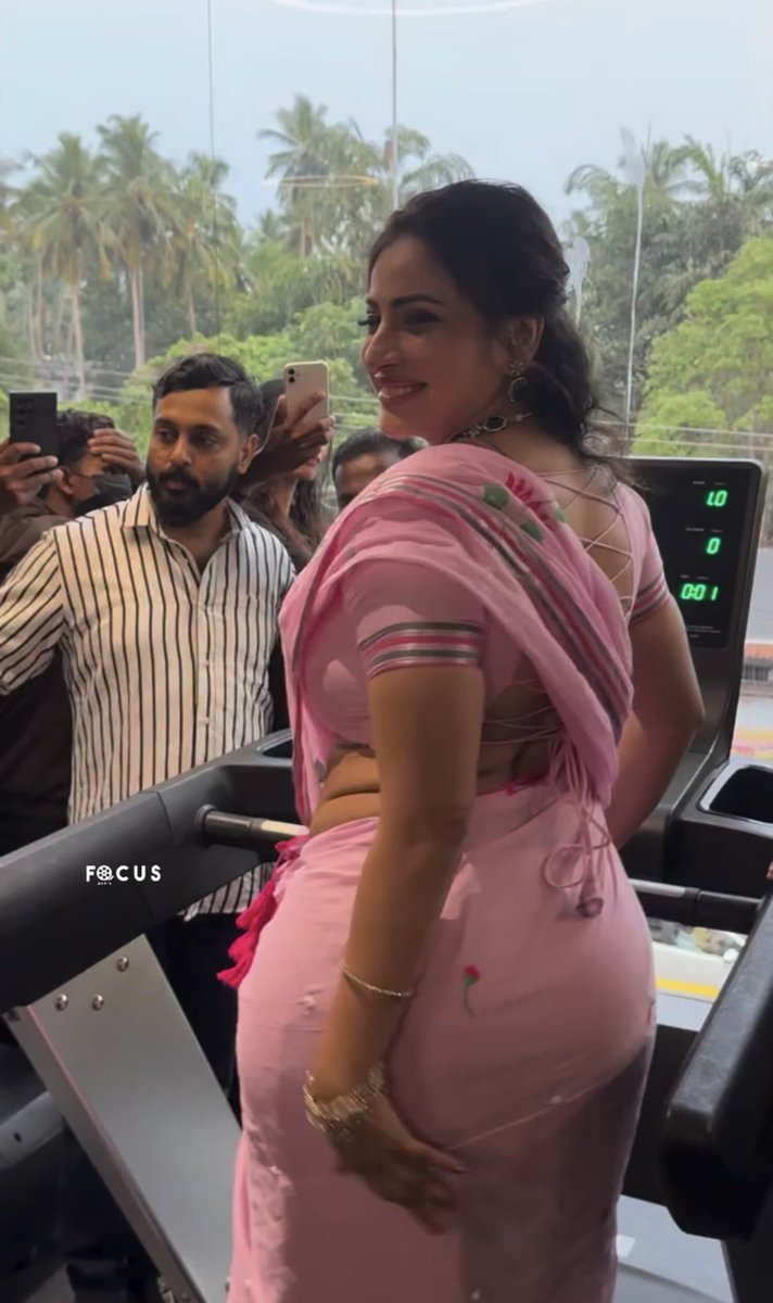 R_A_FC's tweet photo. Mallu hottie 🍑
Anna Rajan 
#malluactress https://t.co/ljdNXTijGw