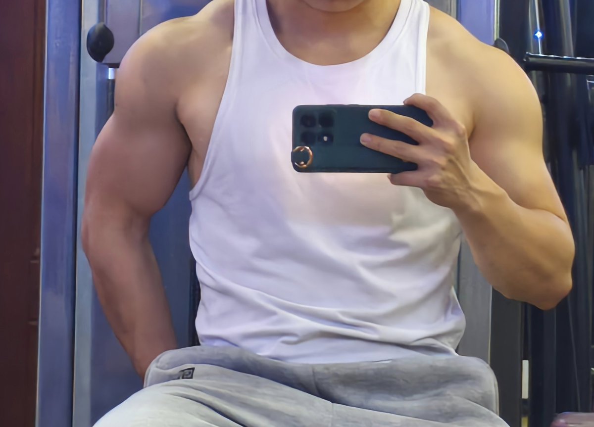 tryapple1 tweet media