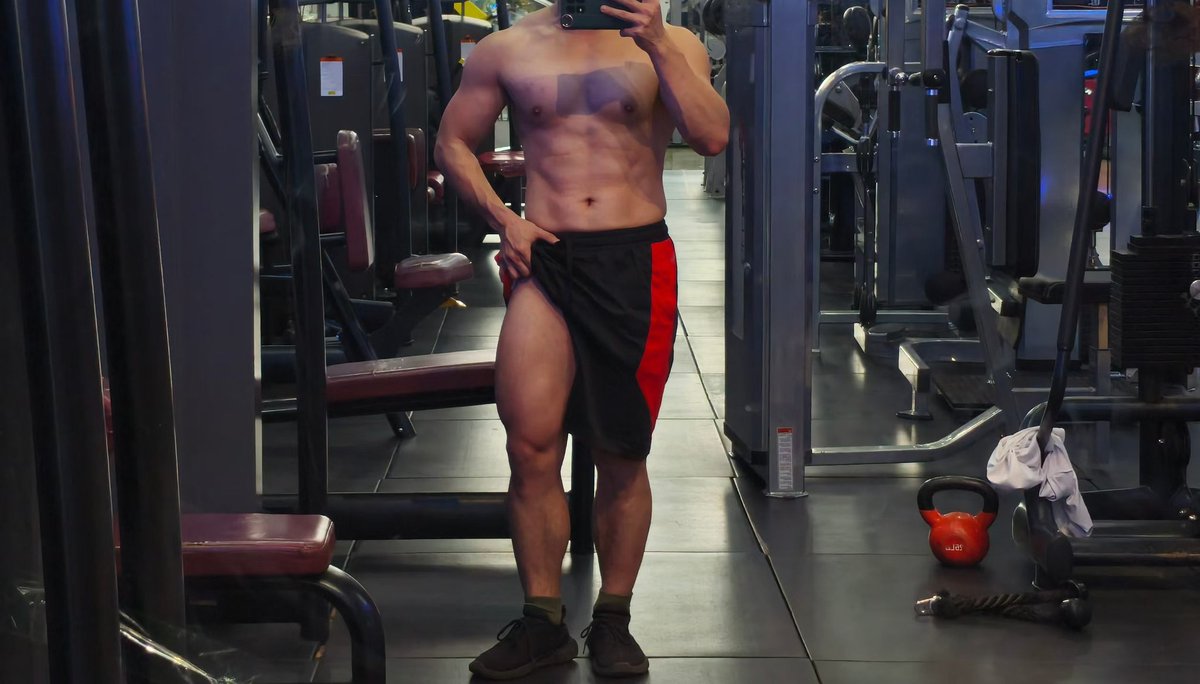 tryapple1 tweet media