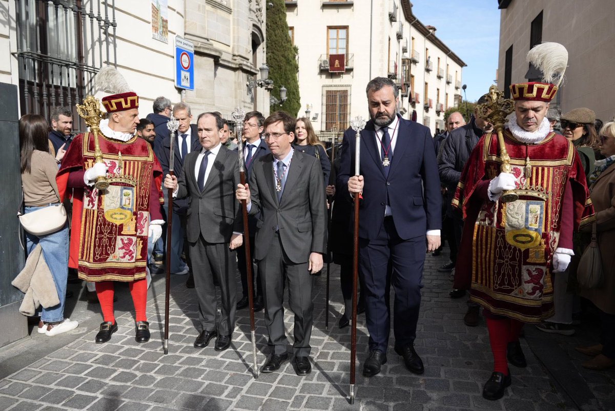 José A Mtnez Páramo tweet media