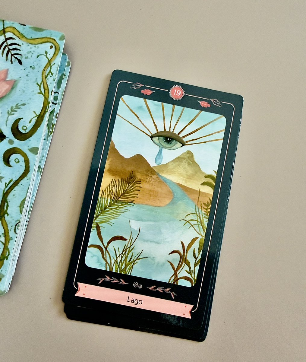 𝓒𝓻𝓲𝓼 ✦ Tarot & Magias tweet media