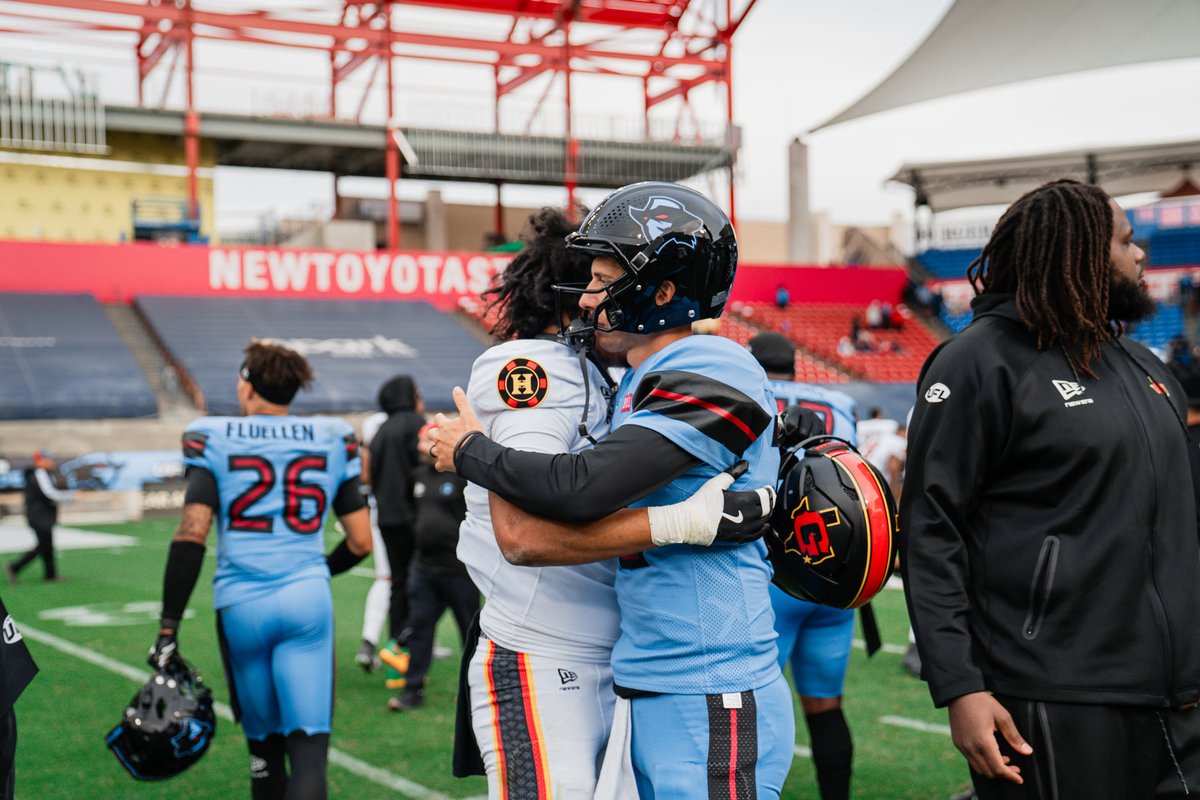 UFLGamblers's tweet photo. Brotherhood 🤞 https://t.co/lnfHKsrAdi