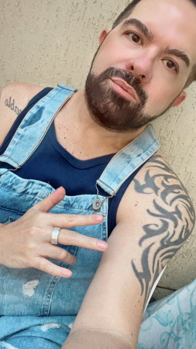 aonde é hj❓ pois, já tô recuperado de ontem

#criandomemorias #lgbt #tattoo