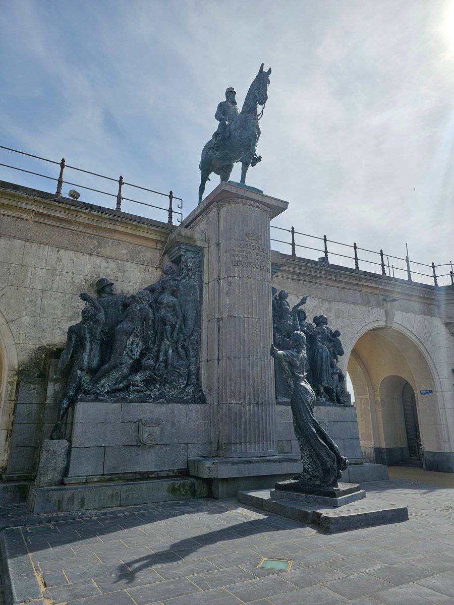 Gregor 🌹🇪🇺🇦🇹 tweet media