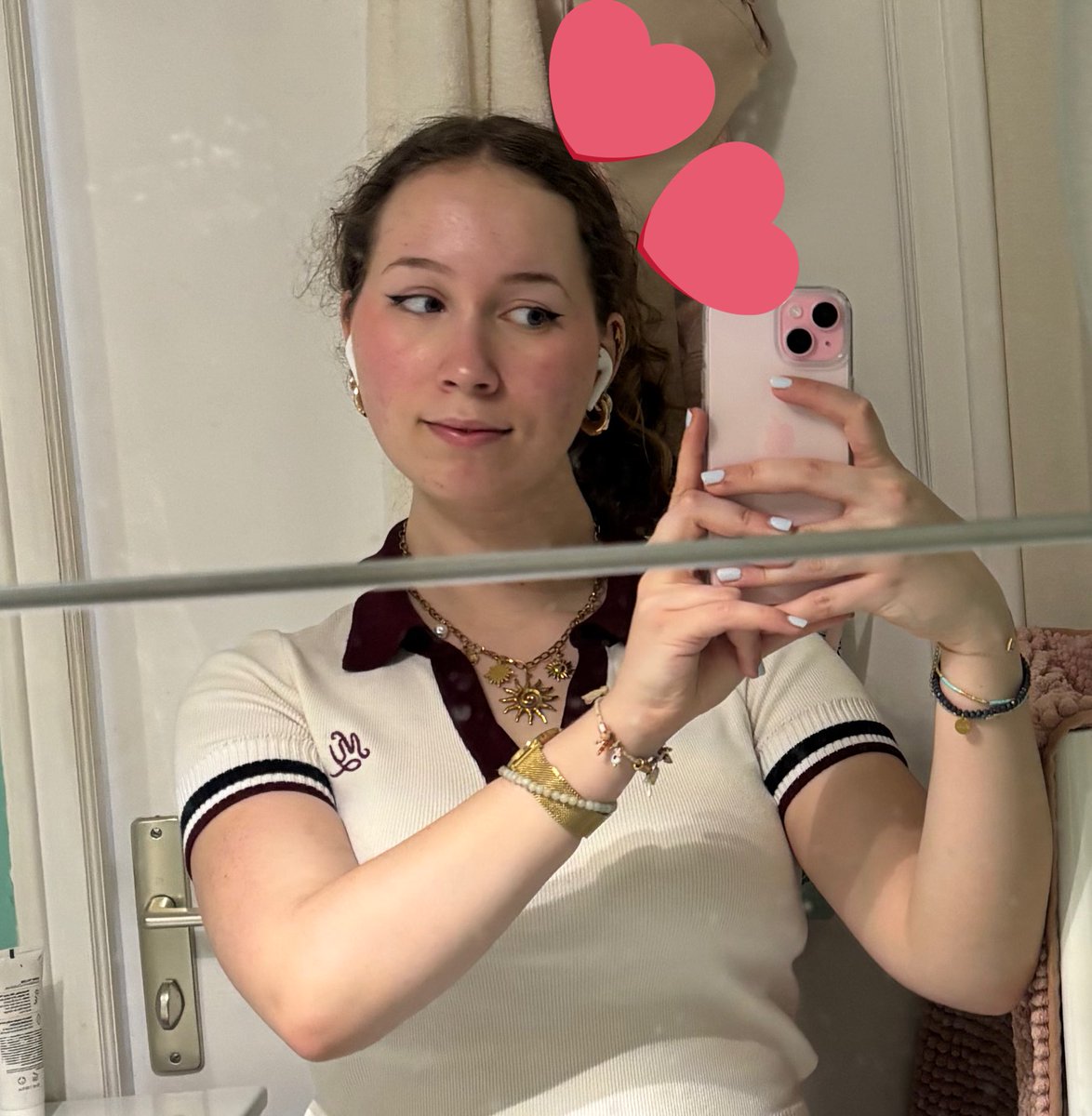 𝓒𝓪𝓹𝓾𝓬𝓲𝓷𝓮 🌷 tweet media